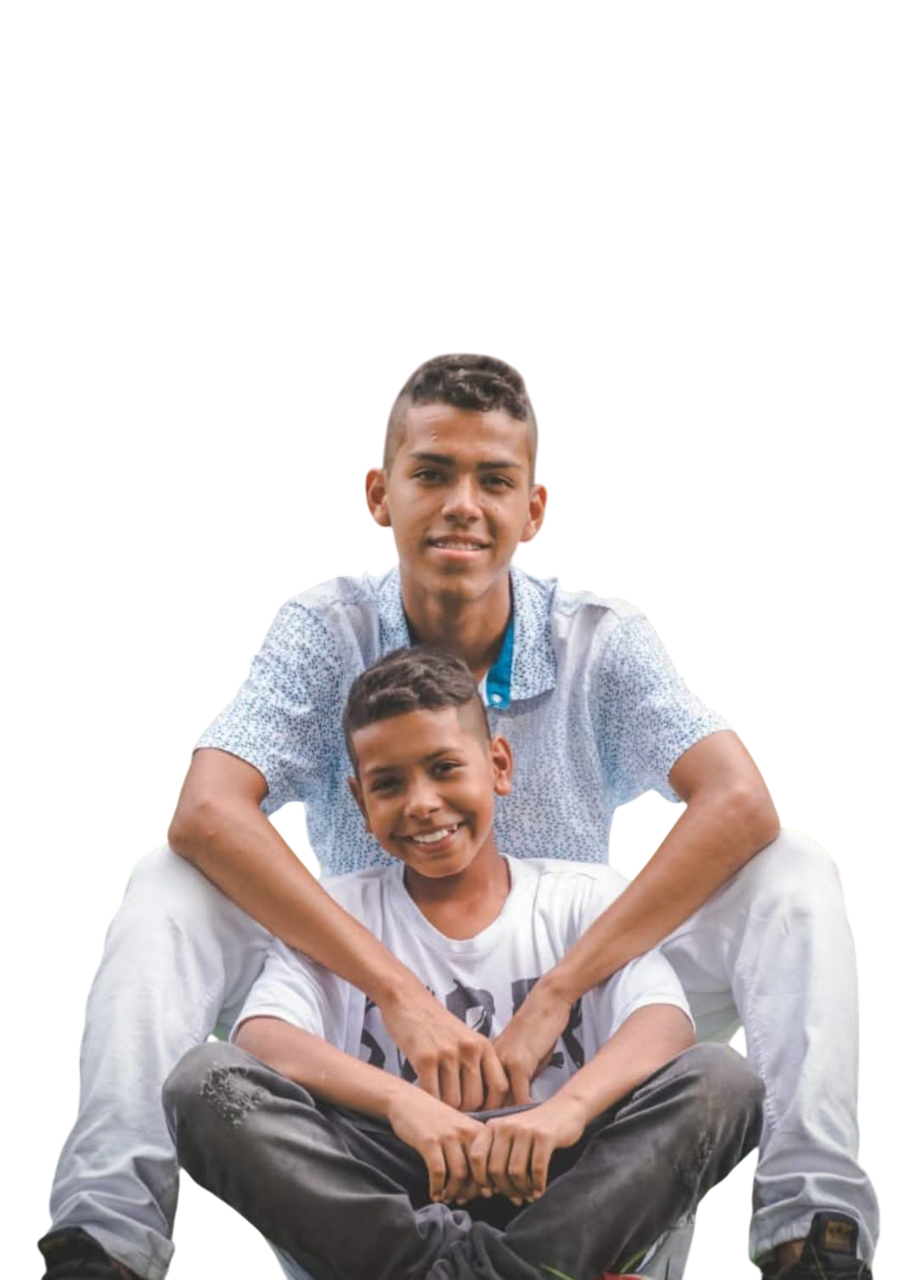 Niños felices de la fundacion niños del sol 